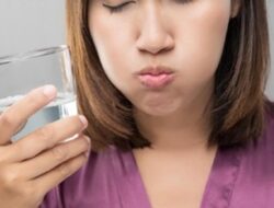 6 Manfaat Kumur Air Garam, dari Redakan Sakit Tenggorokan hingga Sariawan